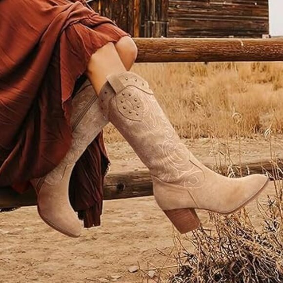 Wide Calf Western Pointed Toe Chunky Heel Boots - Picture 1 of 6